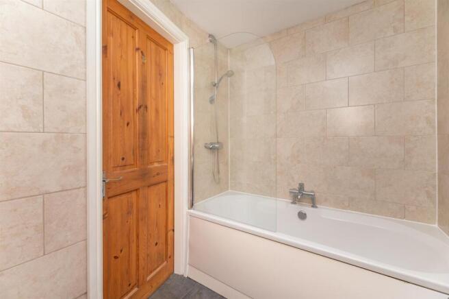 2 bed Terraced for sale Image 11