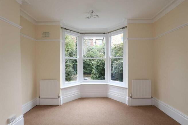 1 bed Apartment to rent Image 10
