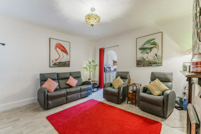 3 bed Terraced for sale Image 8