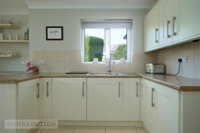 3 bed Detached for sale Image 6