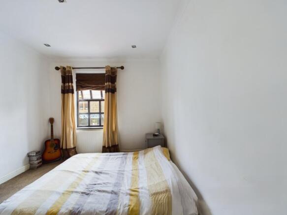 1 bed Terraced for sale Image 6
