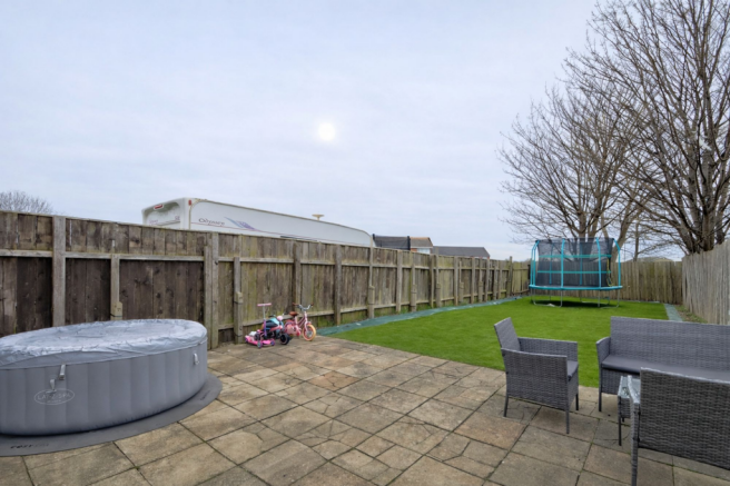 3 bed Semi-Detached for sale Image 10