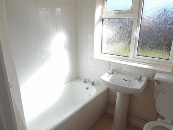 BATHROOM: