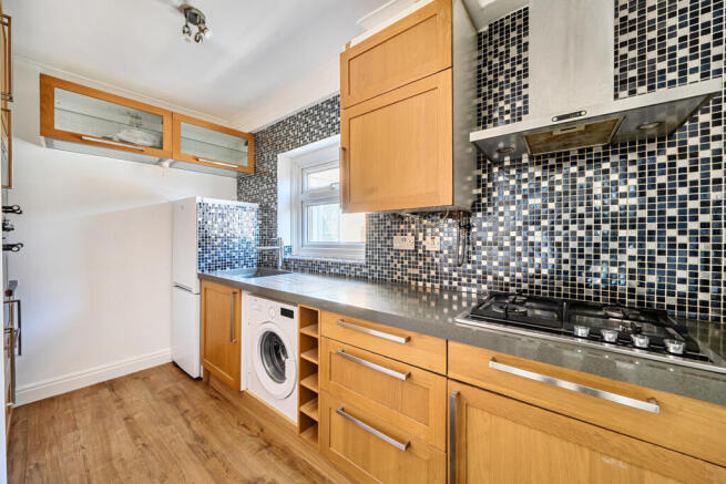 1436241-11-69c4ff...