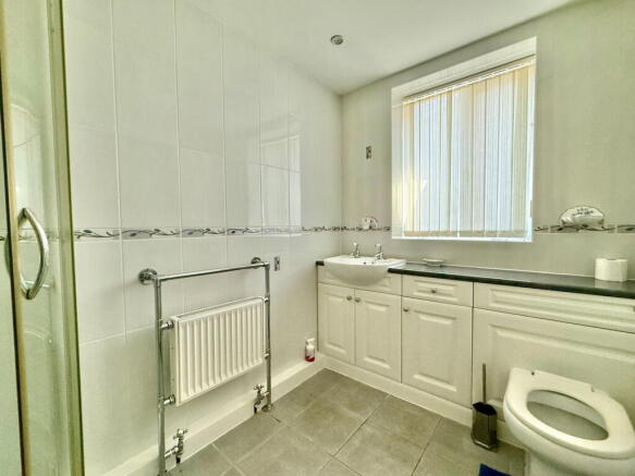 2 bed Cottage for sale Image 10