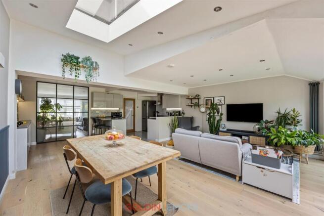 Kitchen/Dining Room