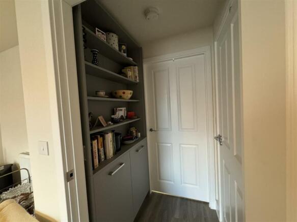 INNER LOBBY TO KITCHEN & WC