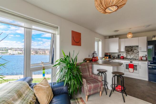 Lounge/ Kitchen/ Diner