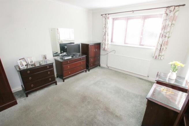 MAIN BEDROOM 1