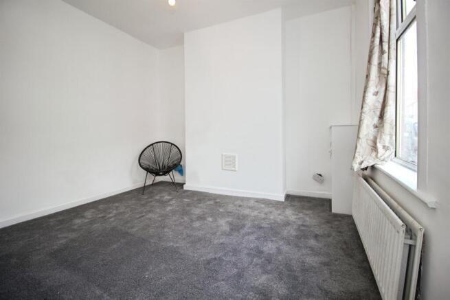 2 bed Terraced for sale Image 5