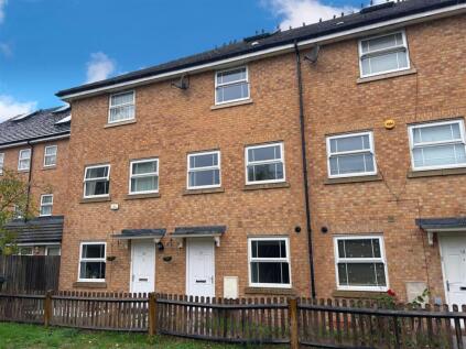 Swift Close, Cippenham, Slough