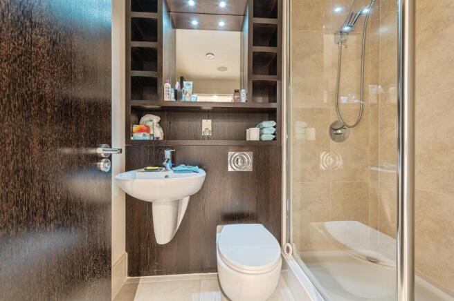 2 bed Penthouse for sale Image 9