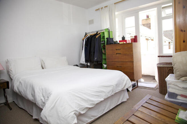 Flat 11, Totham Lodge Richmond Road, SW20 0PF