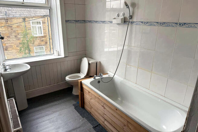 2 bed Terraced for sale Image 7