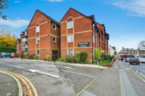 6, 40 Homelake House, Station Road Parkstone, Poole BH14 8UG