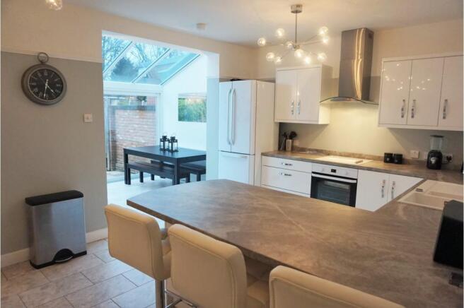 Kitchen / Breakfast