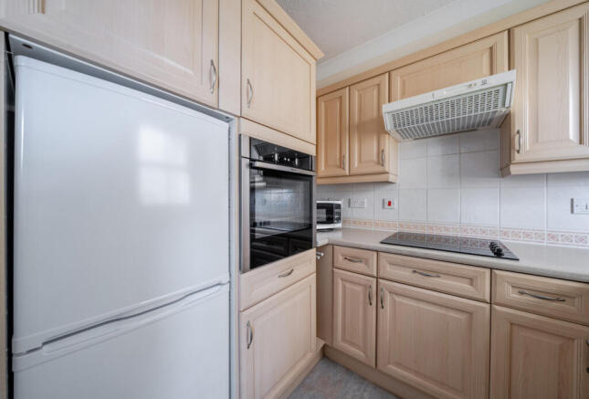 1353141-19-68c957...