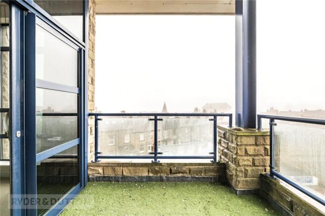2 bed Apartment for sale Image 8