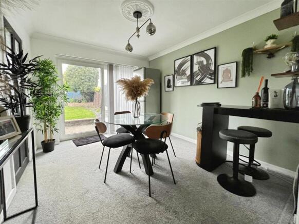 Lythwood Road, Bayston Hill, Shrewsbury photo 4