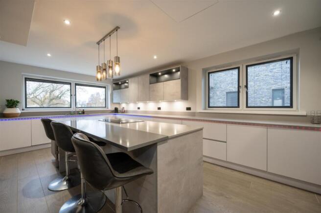 Plot 5 Yacht Haven 25 2.jpg