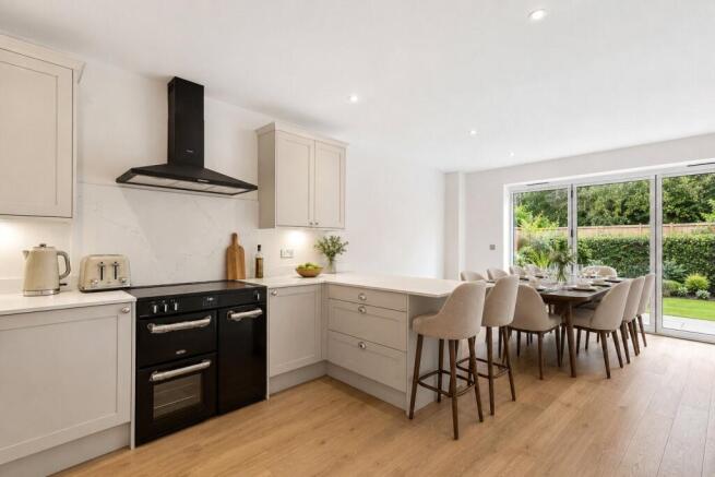 Kitchen / Dining