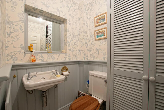 Guest Cloakroom