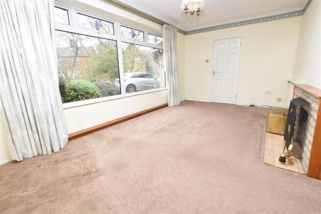 sitting room 2.JPG