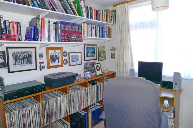 Photo 10