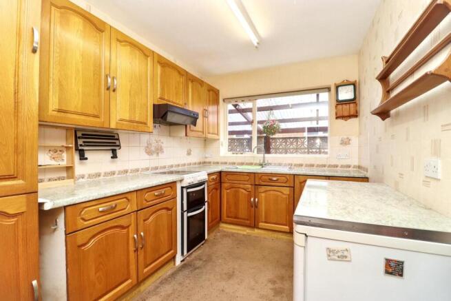 2 bed Detached Bungalow for sale Image 7