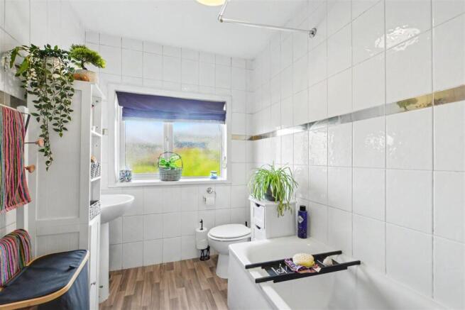 Bathroom.jpeg