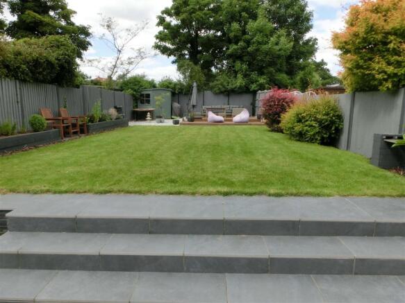 Barkers Lane 9 Garden2.jpg