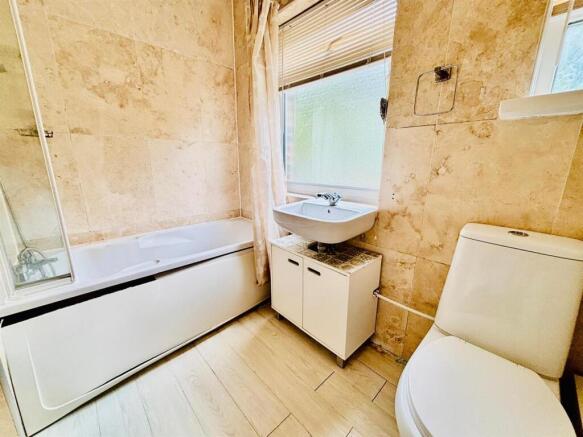 2 bed Semi-Detached for sale Image 7