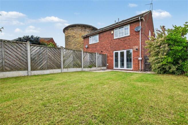 2 bed Semi-Detached for sale Image 8