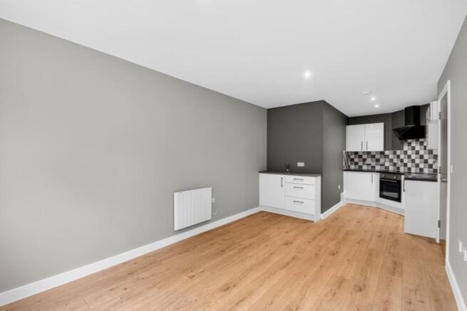 2 bed Apartment for sale Image 3