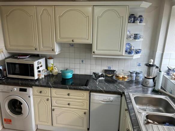 Albert Court, Stoneygate Road, Leicester photo 4