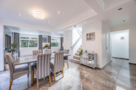 Poole Close, Bramhall, SK7
