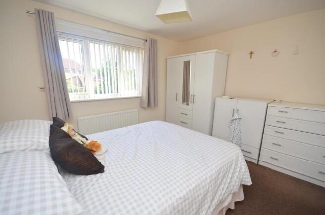 Bedroom 1.2.jpg