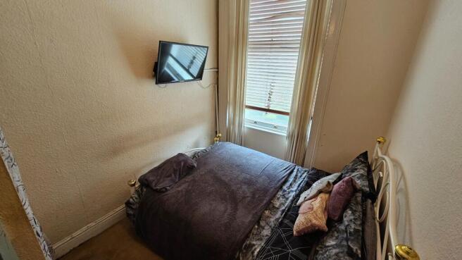 9 bed Block of Apartments for sale Image 7