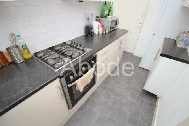 3 bed House to rent Image 6