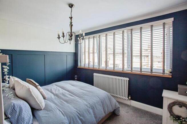 3 bed Semi-Detached for sale Image 8