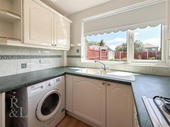 KITCHEN 2_.jpg
