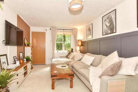 Bolton Road, Maidenbower, Crawley, West Sussex
