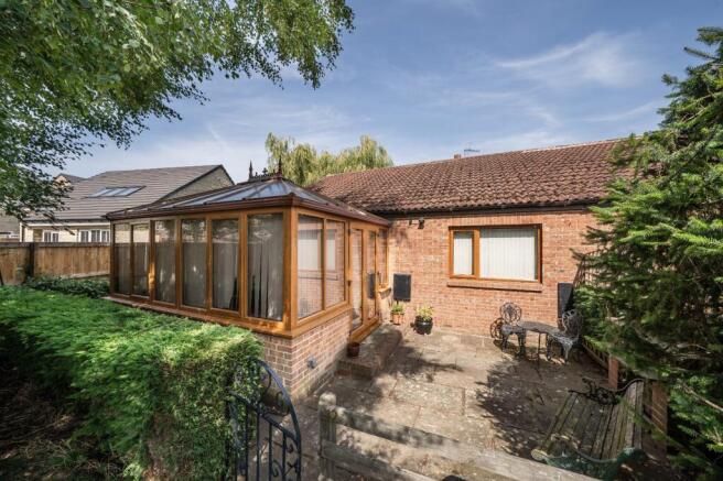 2 bed Bungalow for sale Image 11