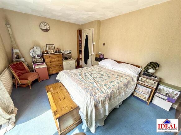 2 bed Detached Bungalow for sale Image 12