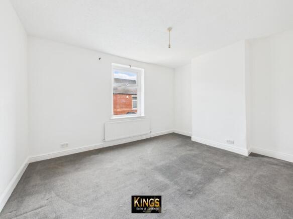 2 bed Terraced for sale Image 8