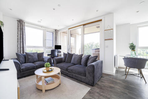 Alma Road, Enfield, EN3