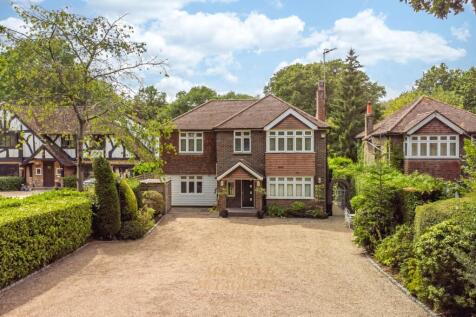 Effingham Road, Copthorne, RH10