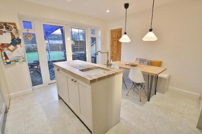 Kitchen/Dining Room