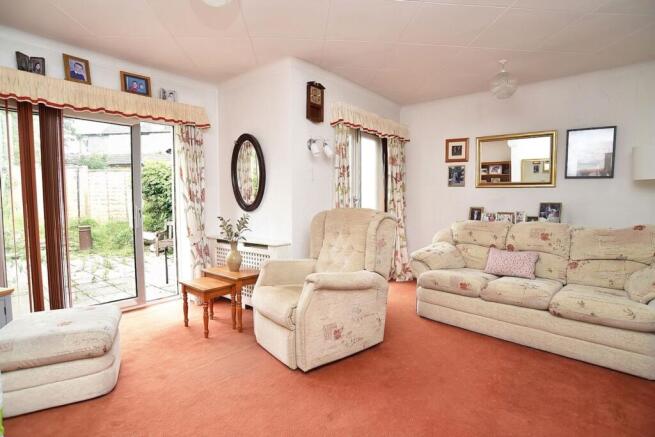 3 bed Semi-Detached for sale Image 6