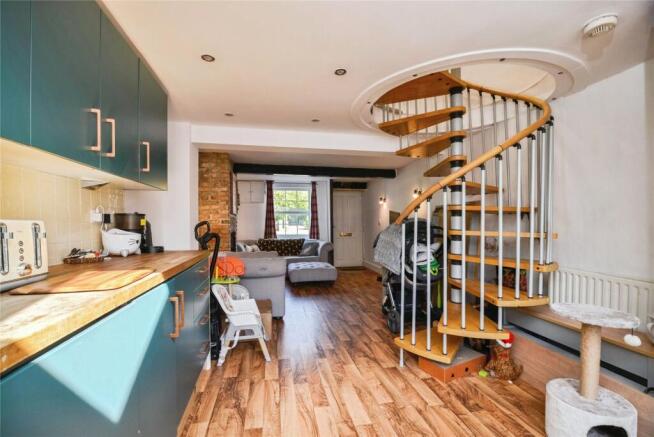 2 bed Terraced for sale Image 5